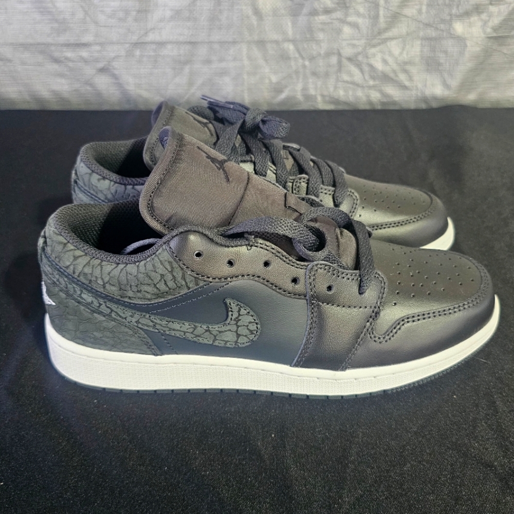 Air Jordan 1 Low SE black elephant news